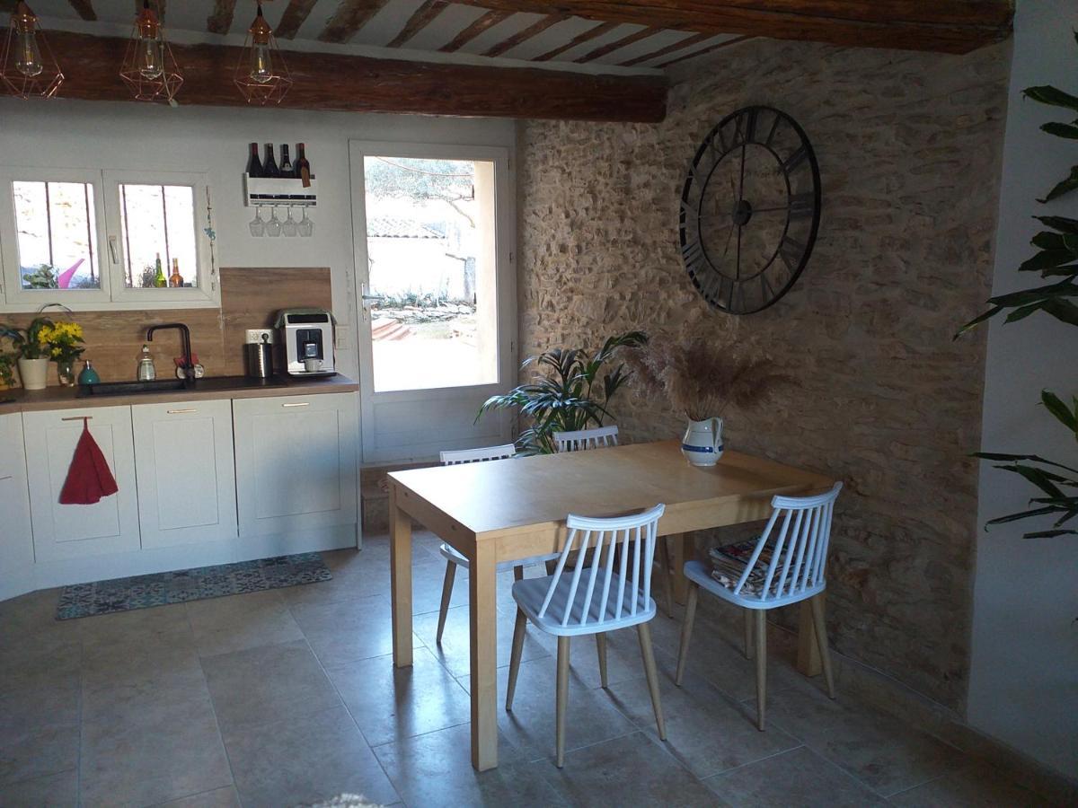 Deux M Bed and Breakfast Villes-sur-Auzon Esterno foto